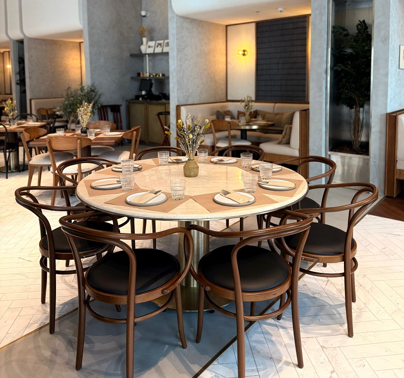 إرغون أغورا دبي رحلة إلى شواطئ المتوسط في قلب وسط المدينة