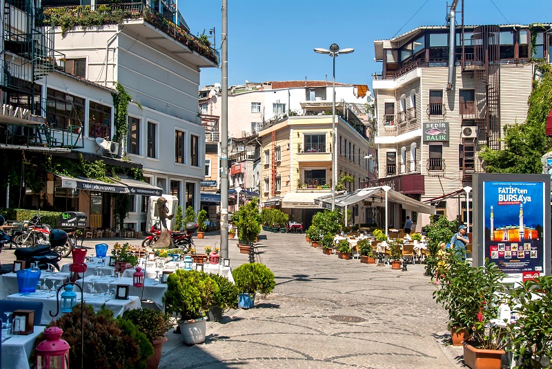 السياحة في إسطنبول اكتشف أسرار حيي يدي كالي وساماتيا التاريخيين