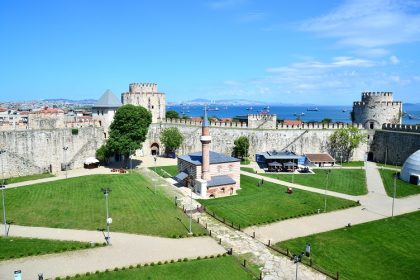 السياحة في إسطنبول اكتشف أسرار حيي يدي كالي وساماتيا التاريخيين