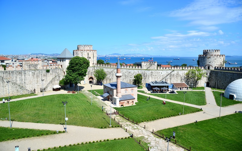 السياحة في إسطنبول اكتشف أسرار حيي يدي كالي وساماتيا التاريخيين