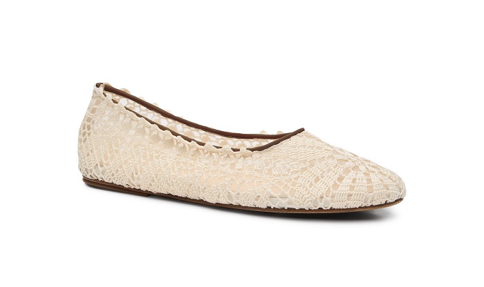 ماجدا بوتريم لربيع وصيف 2026 الاستوديو أنوثة عفوية وأناقة جريئة