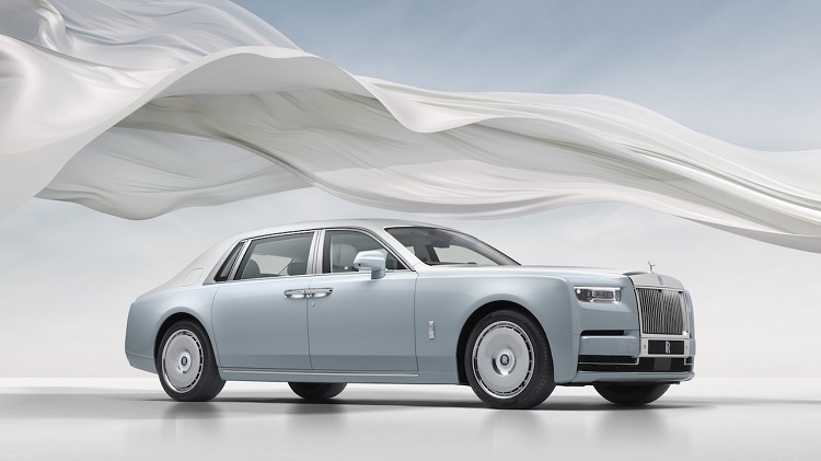 ROLLS-ROYCE