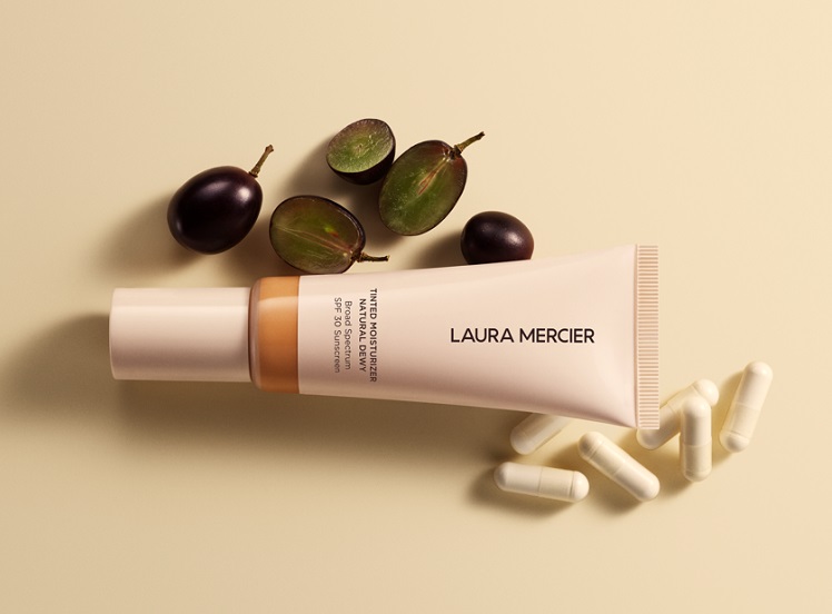 Laura Mercier
