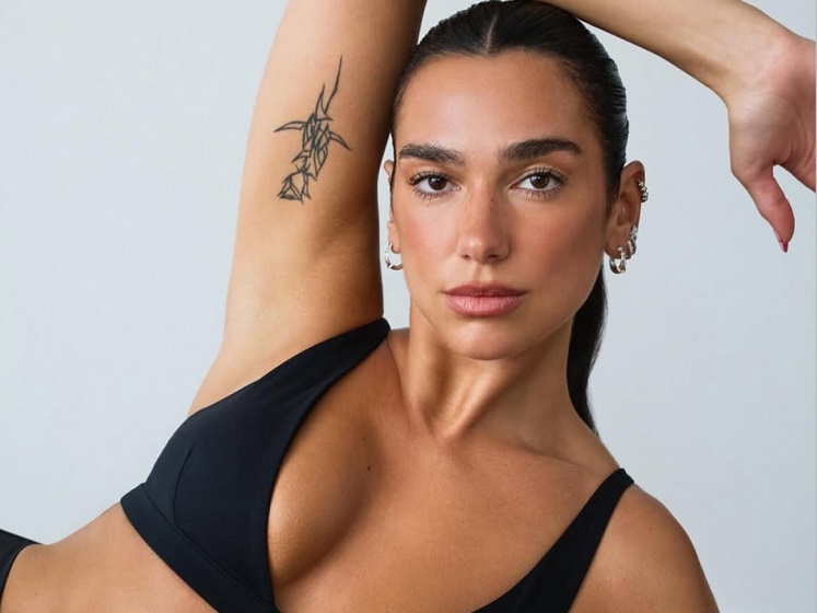 Dua Lipa in L'Atelier Nawbar