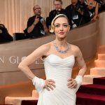 Amanda Seyfried wears Atelier Versace